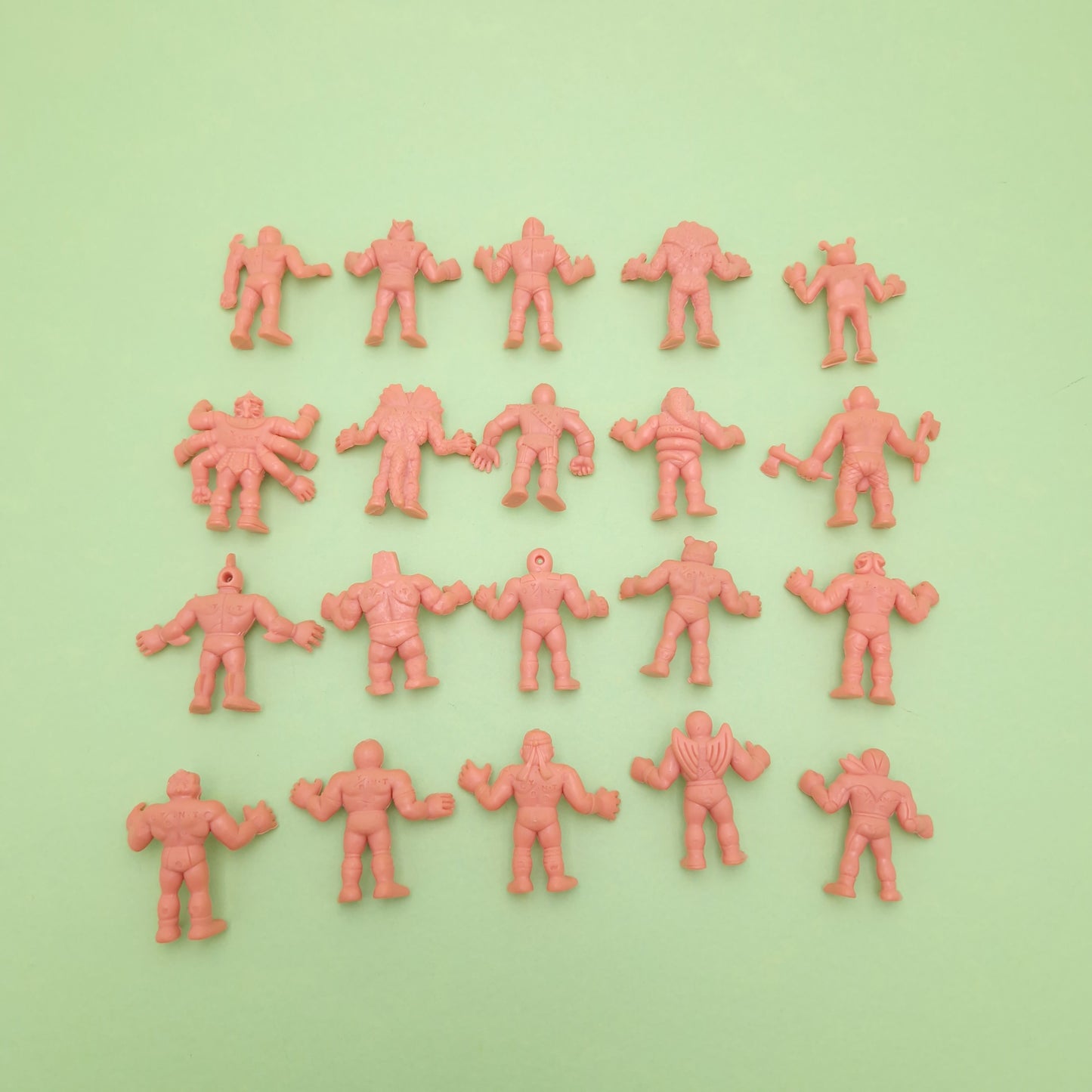 M.U.S.C.L.E MEN ☆ Bundle of 20 Flesh Figure ☆ Vintage Mini Figures 1980s