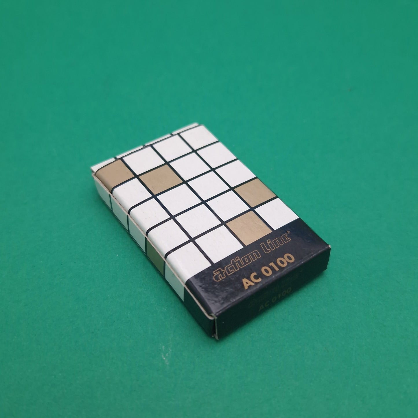 MCDONALDS ☆ AROUND THE WORLD Golden Arch KEYCHAIN Key Ring ☆ 90s Happy Meal