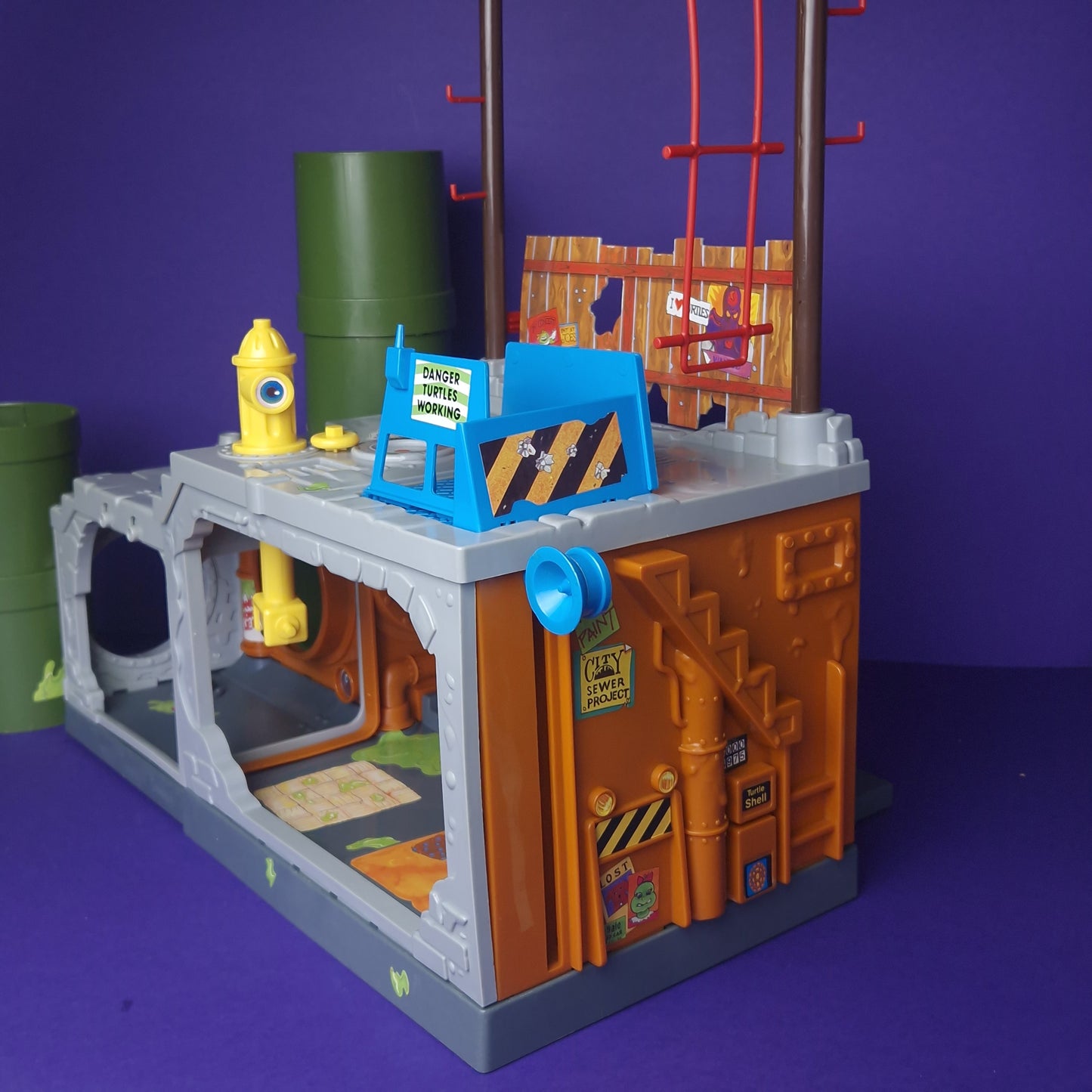 TEENAGE MUTANT NINJA TURTLES ☆ THE SEWER LAIR PLAYSET for Vintage Figures ☆ Loose BOXED