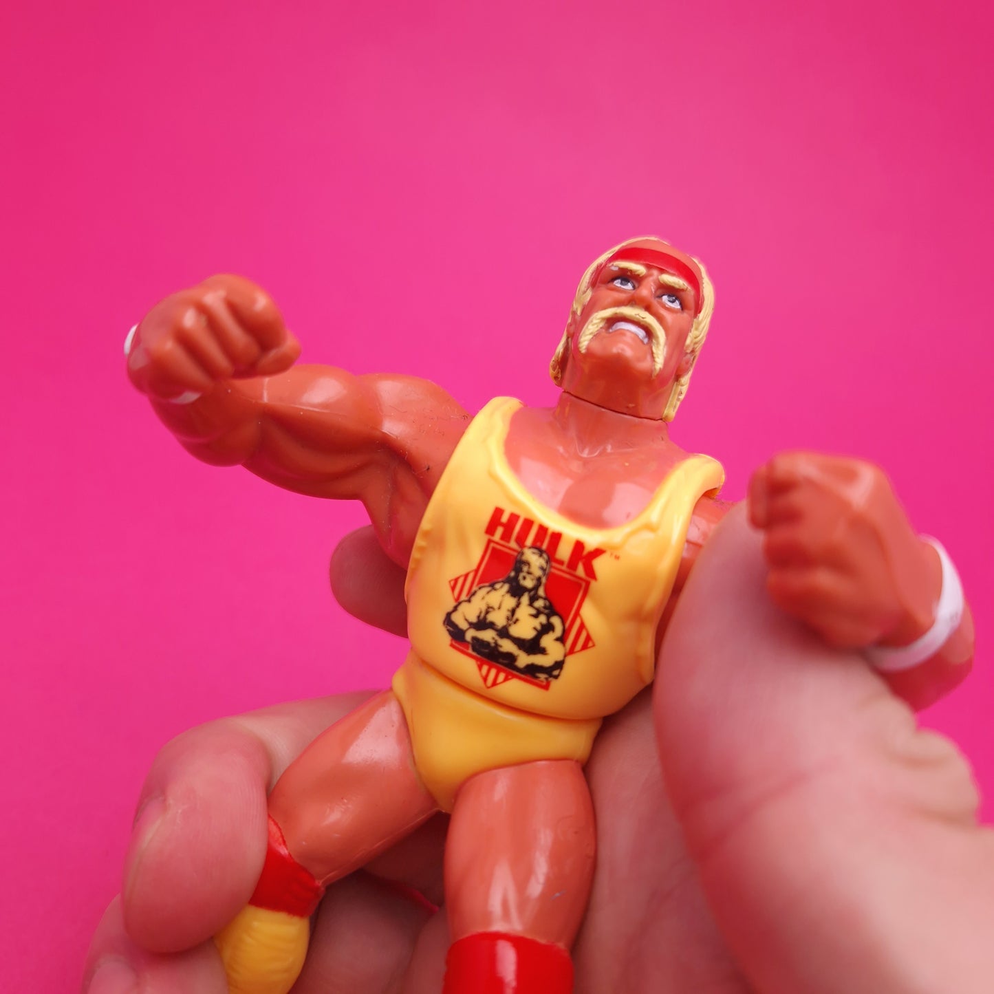 WWF HASBRO ☆ HULK HOGAN Bear Hug Vintage Wrestling Figure ☆ Original 90s Series 2