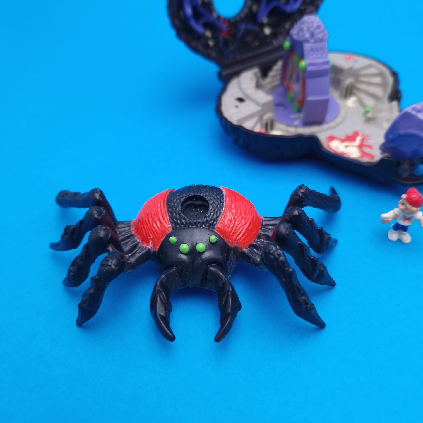 MIGHTY MAX ☆ TRAPPED BY ARACHNOID Doom Zone Vintage Figure Playset ☆ 90s