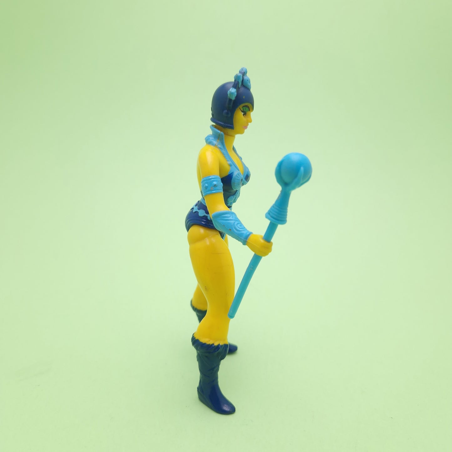 MASTERS OF THE UNIVERSE ☆ EVIL LYNN Complete Vintage Figure ☆ MOTU Loose 80s Mattel