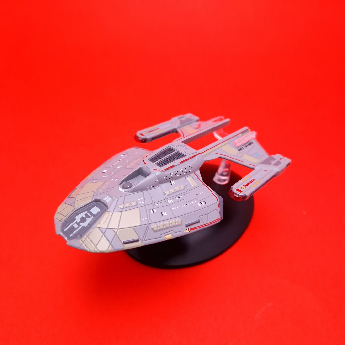 STAR TREK ☆ NORWAY CLASS USS BUDAPEST #61 Starships Collection ☆ Eaglemoss Model