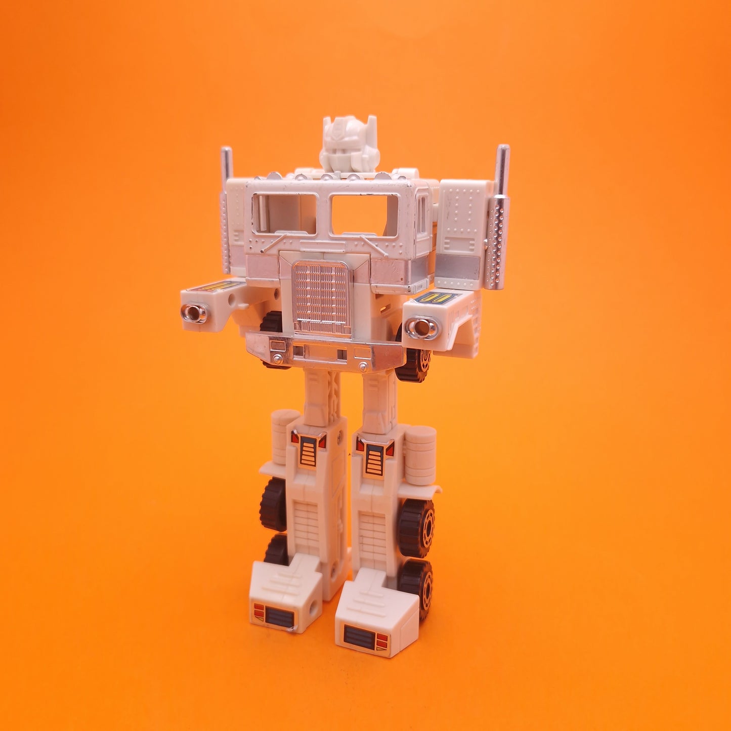 TRANSFORMERS G1 ☆ ULTRA MAGNUS Autobot Truck Figures ☆ 1986 Robot Vintage Hasbro