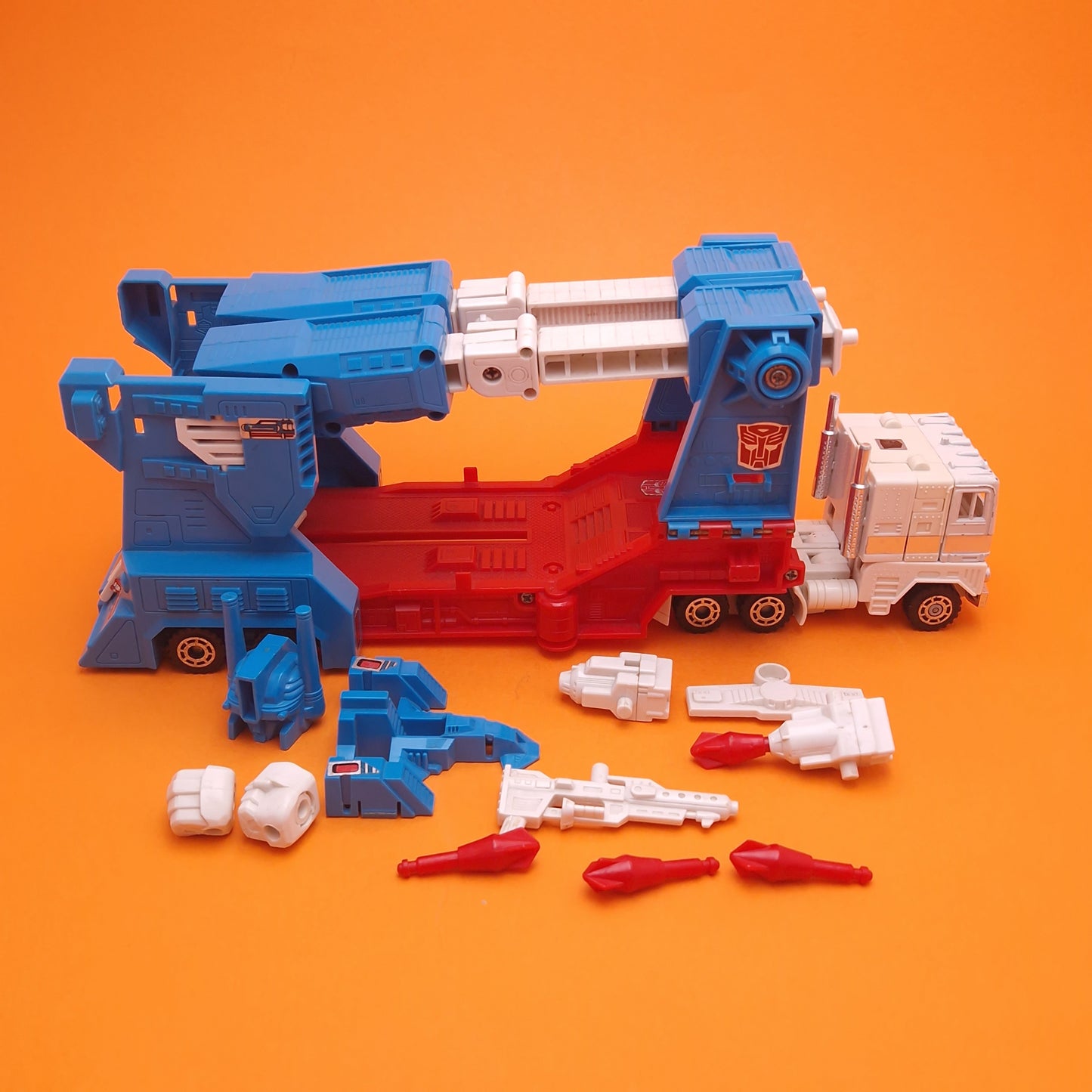 TRANSFORMERS G1 ☆ ULTRA MAGNUS Autobot Truck Figures ☆ 1986 Robot Vintage Hasbro