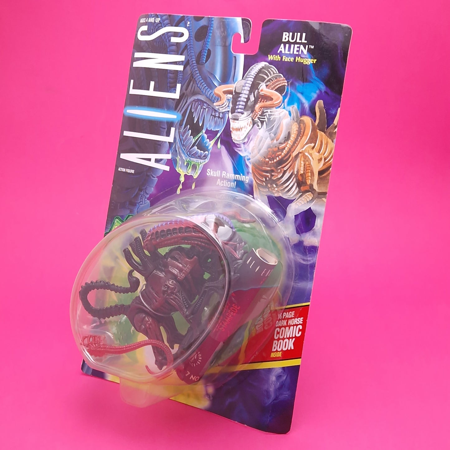 ALIENS BULL ALIEN Vintage Figure ☆ Sealed MOC Carded 90s Kenner Original