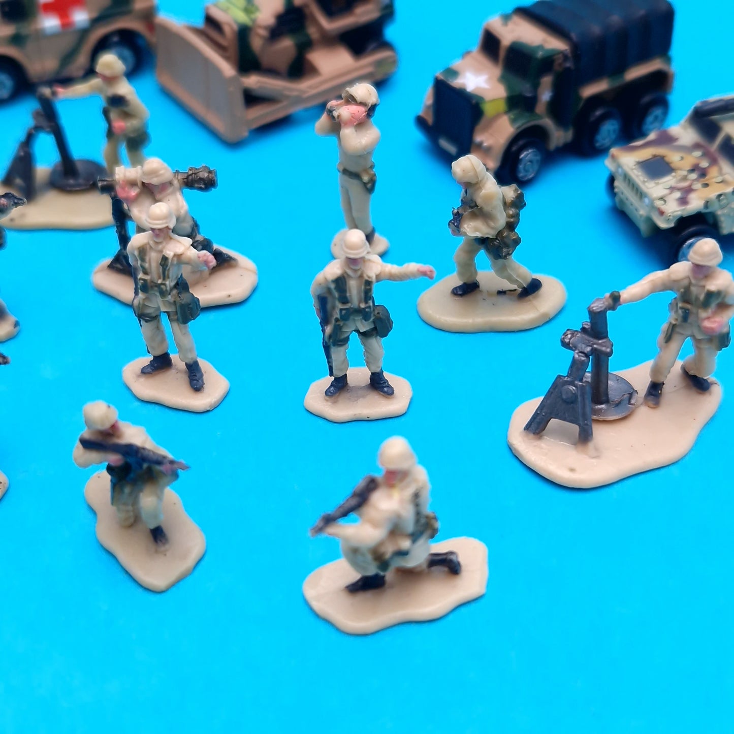 MICRO MACHINES MILITARY BUNDLE Tanks Soldiers Vintage ☆ 90s Original Galoob