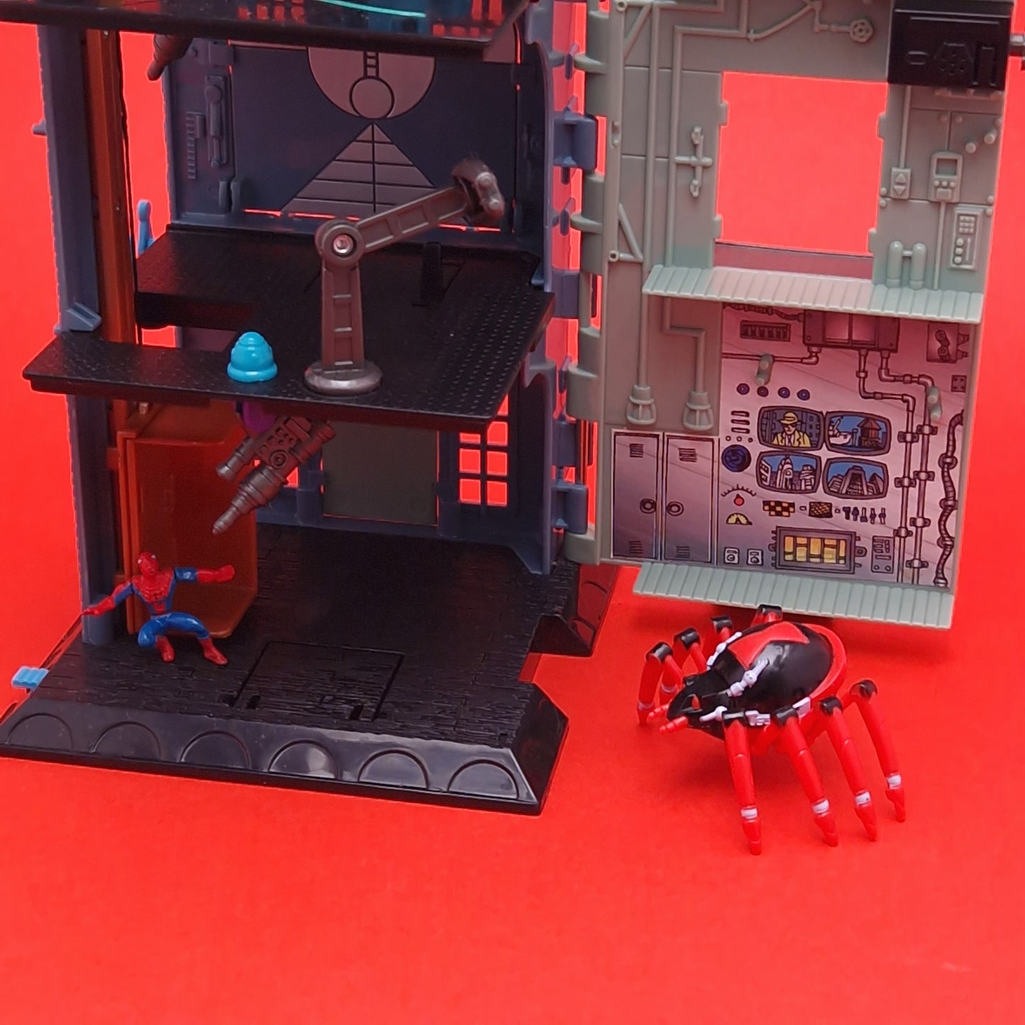 SPIDER-MAN ANIMATED SERIES ☆ KINGPIN'S CRIME CENTRAL Vintage Mini Figure Playset ☆ Marvel BOXED Bluebird 90s Original