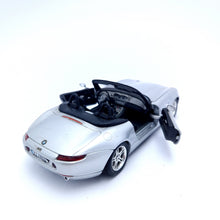 Load image into Gallery viewer, DIECAST ☆ BURAGO 1:24 BMW Z8 Model Car Silver ☆ Loose
