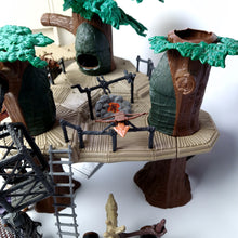 Load image into Gallery viewer, ROBIN HOOD PRINCE OF THIEVES ☆ SHERWOOD FOREST VEHICLE &amp; FIGURE Bundle Vintage Action Figure ☆ Loose 90s Kenner

