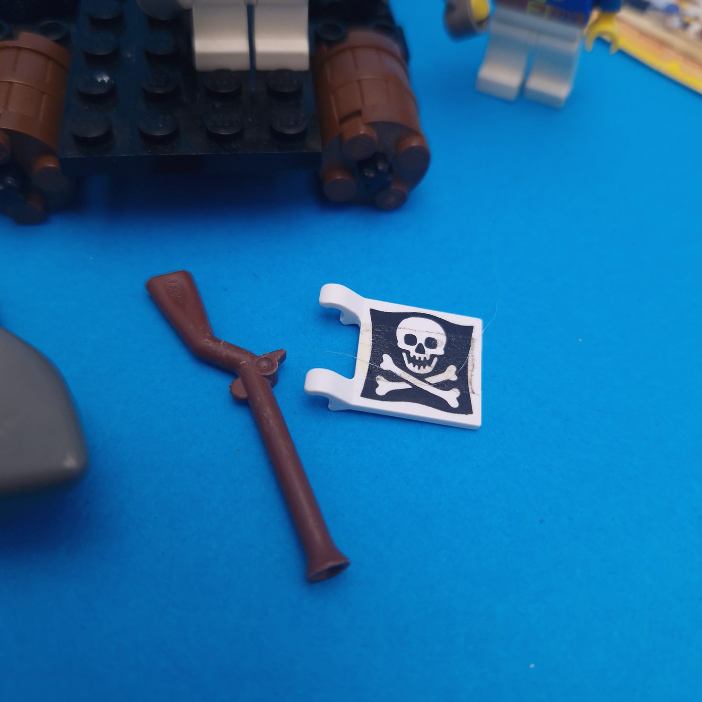 LEGO ☆ 6257 Castaways Raft Mini Figure ☆ Pirates Vintage 80s Loose Instructions