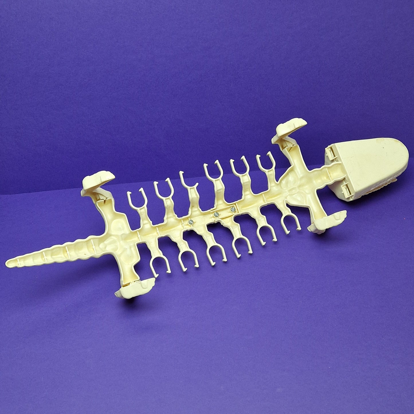 MASTERS OF THE UNIVERSE ☆ BATTLE BONES Vintage Figure Holder ☆ MOTU Loose 80s Mattel