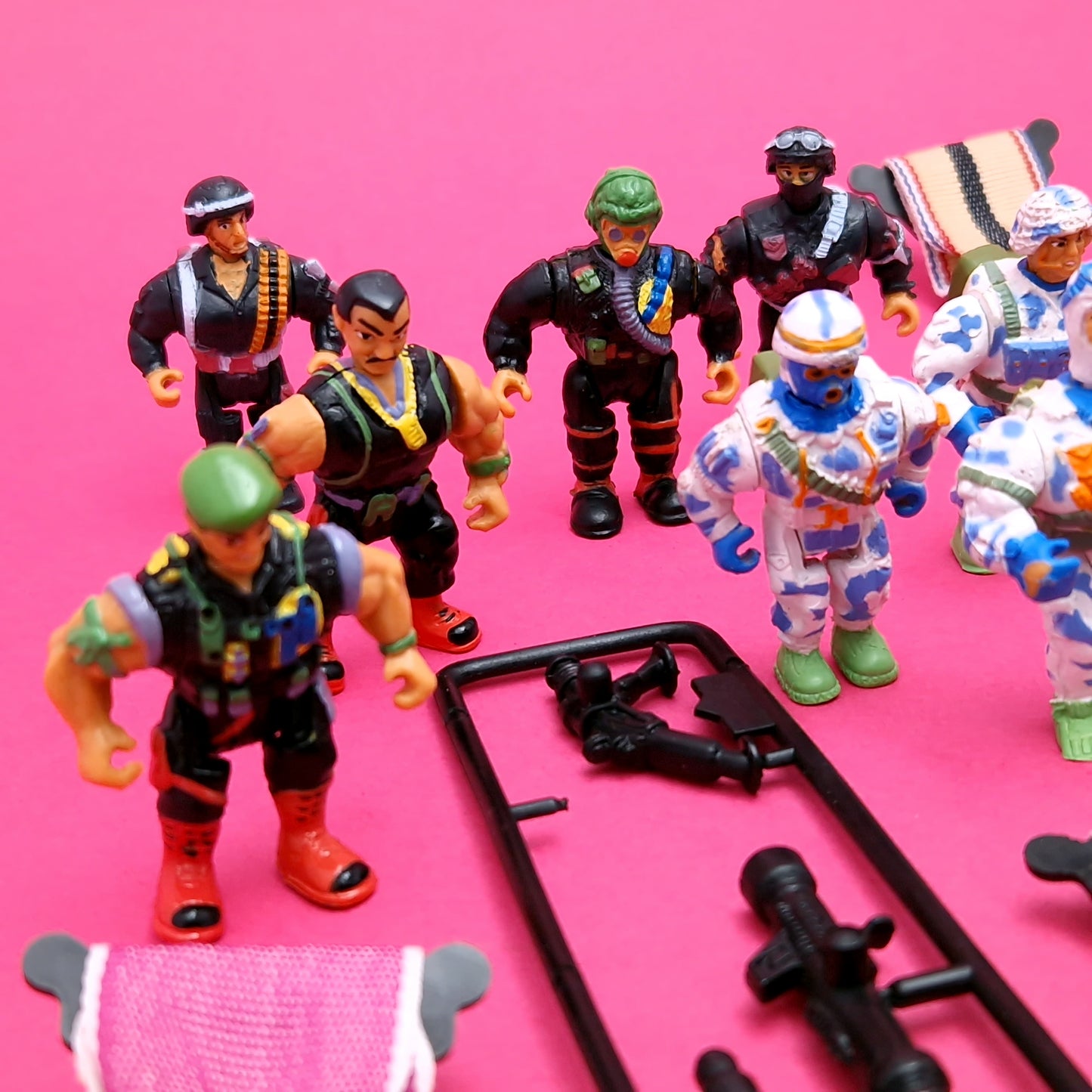 MILITARY MUSCLE MEN☆ Bundle of 14 Figures and Accessories Vintage ☆ 90s Original San Francisco Toymakers