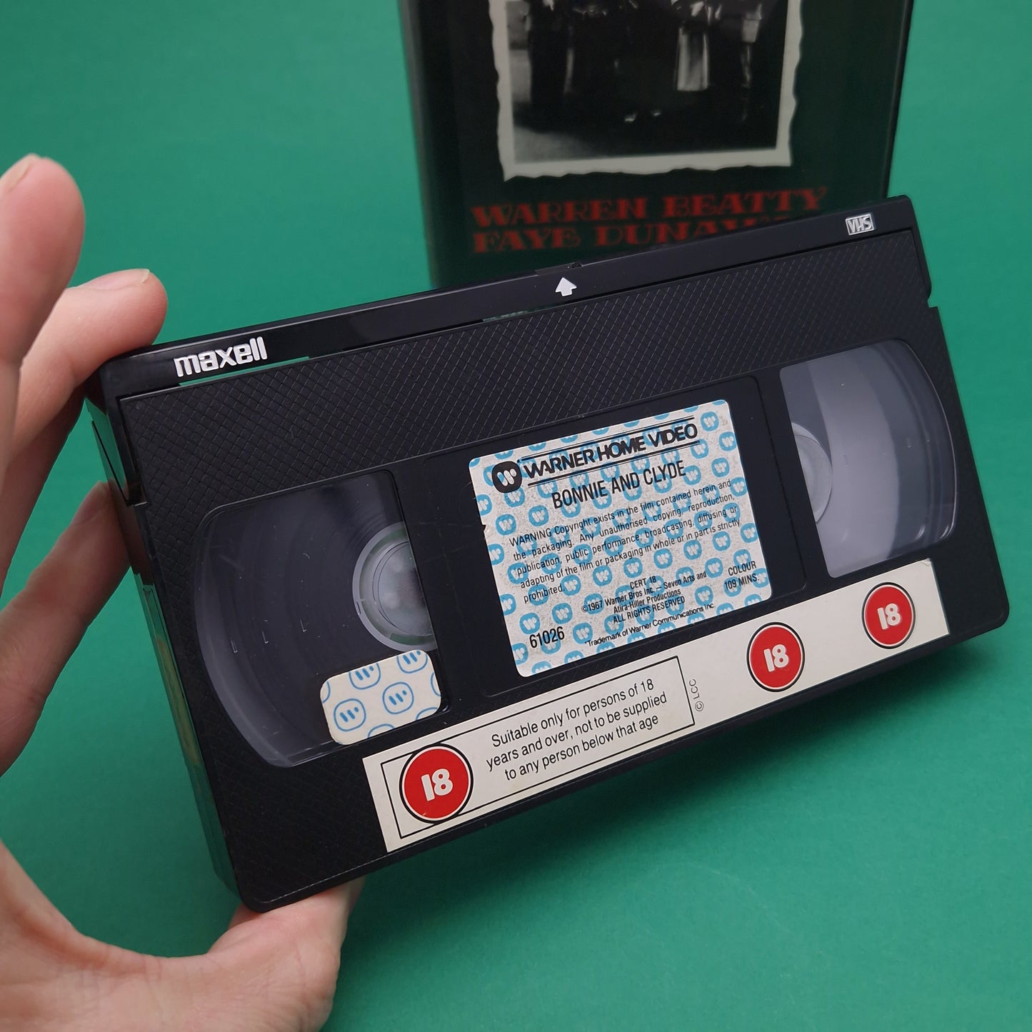 VHS Video ☆ BONNIE & CLYDE ☆ 80s Big Box Clam Shell Ex Rental Pre Cert Vintage