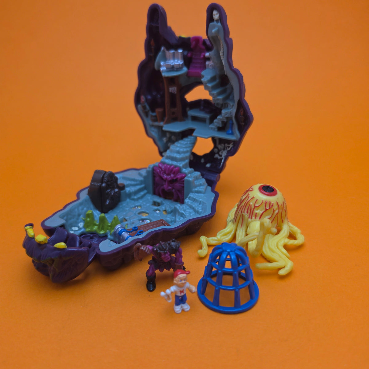 MIGHTY MAX ☆ OUTWITS CYCLOPS Doom Zones Figure Playset ☆ Vintage Complete
