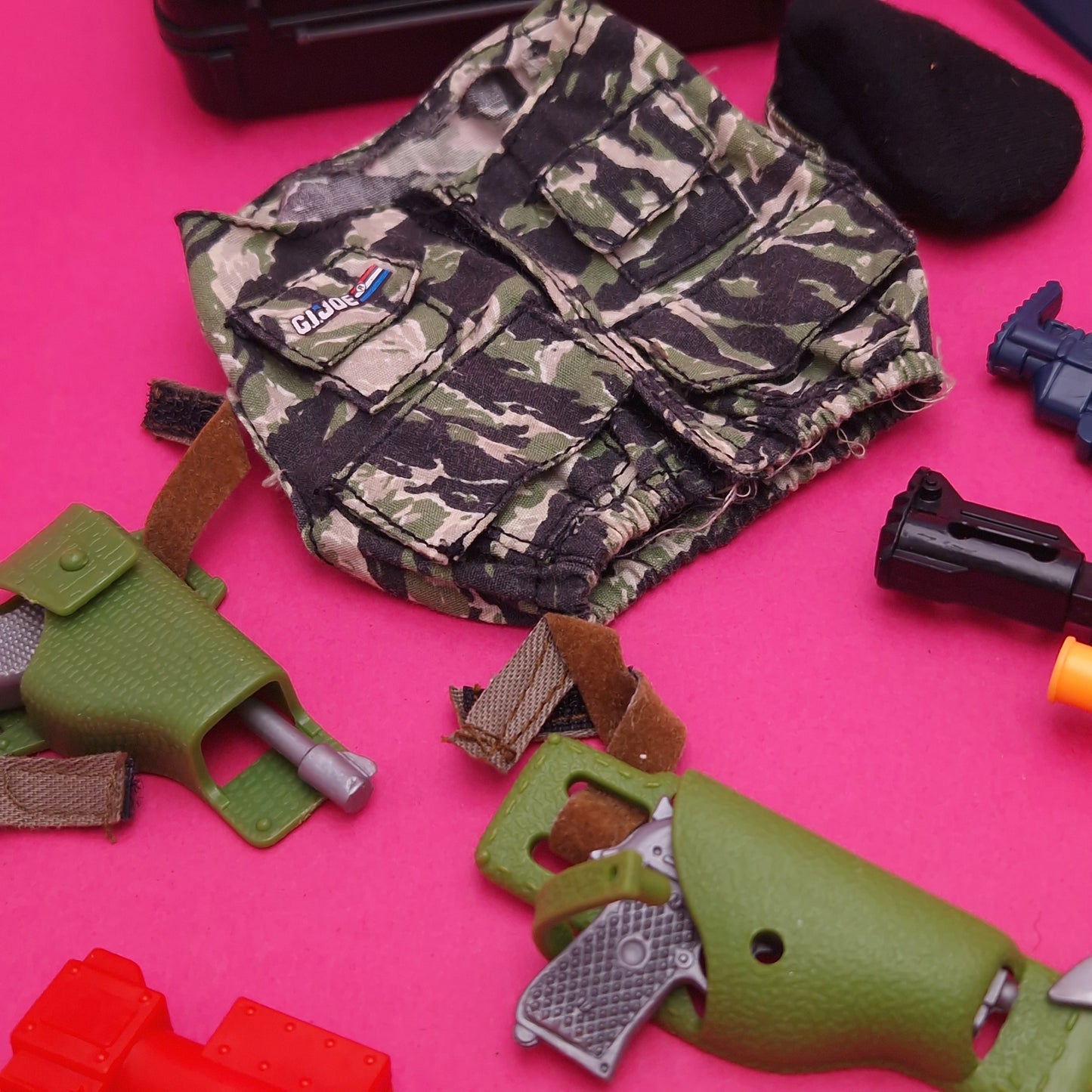 ACTION MAN ☆ ASSUALT GEAR PACK Accessories Near Complete ☆ Vintage HASBRO 90's Loose