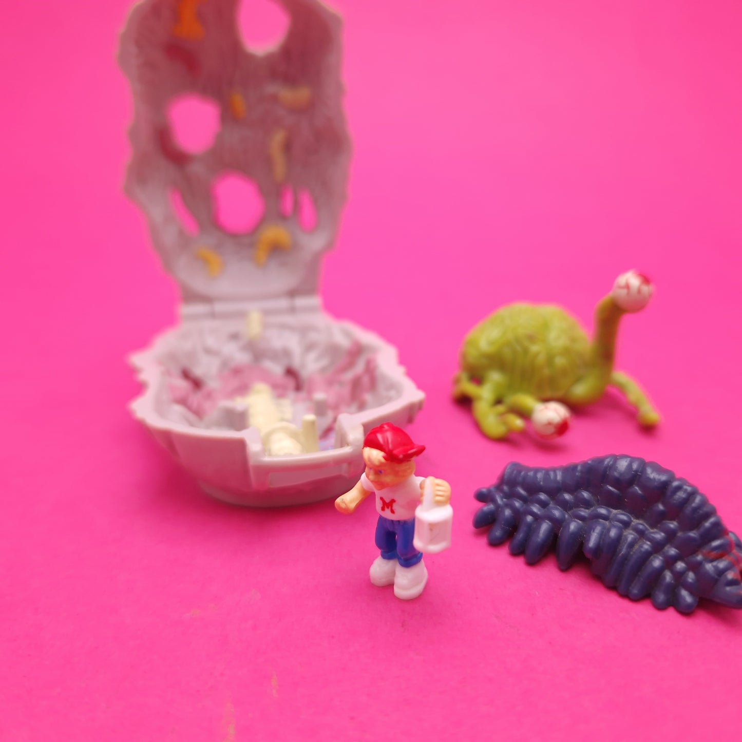 MIGHTY MAX ☆  NEUTRALISES ZOMBOID Horror Heads Vintage Figure Playset ☆ Complete