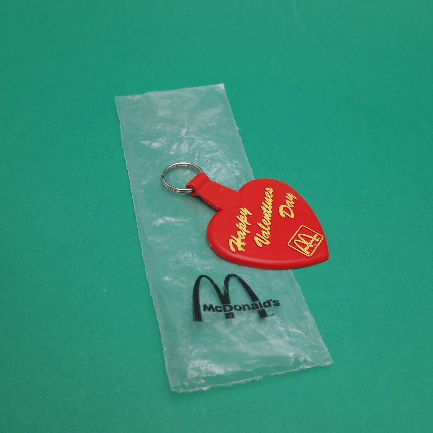 MCDONALDS ☆ VALENTINES DAY Golden Arch HEART KEYCHAIN Key Ring ☆ 90s Happy Meal