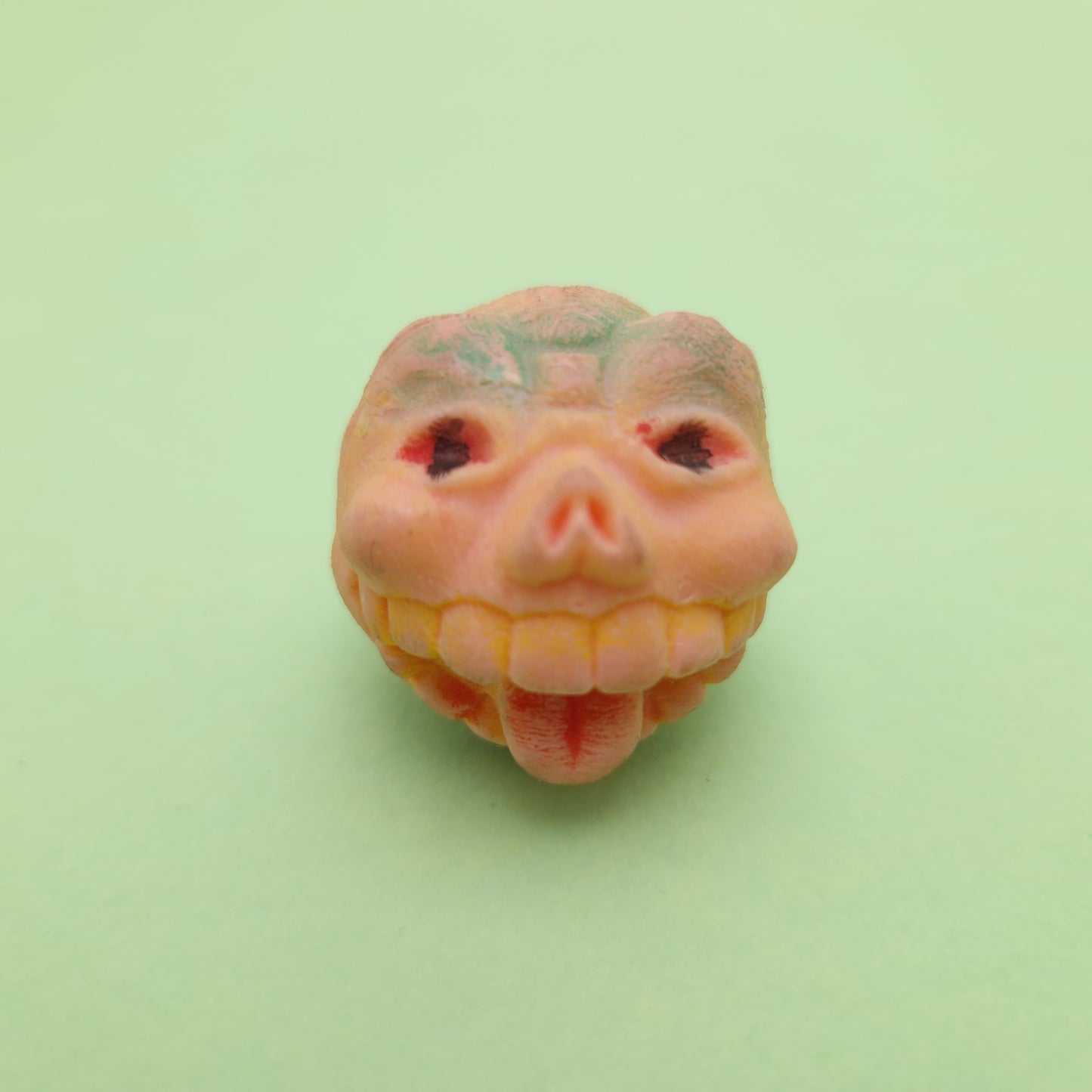 MADBALLS ☆ Garbage Pail Kids 1.25” Vintage GUMBALL PRIZE ☆ 80s Original