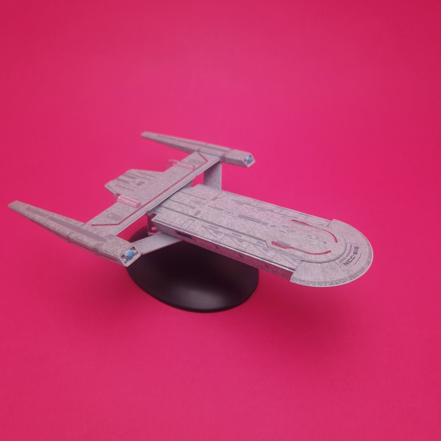 STAR TREK ☆ U.S.S. HIAWATHA NCC-815 #20 Discovery Starships Collection ☆ Eaglemoss