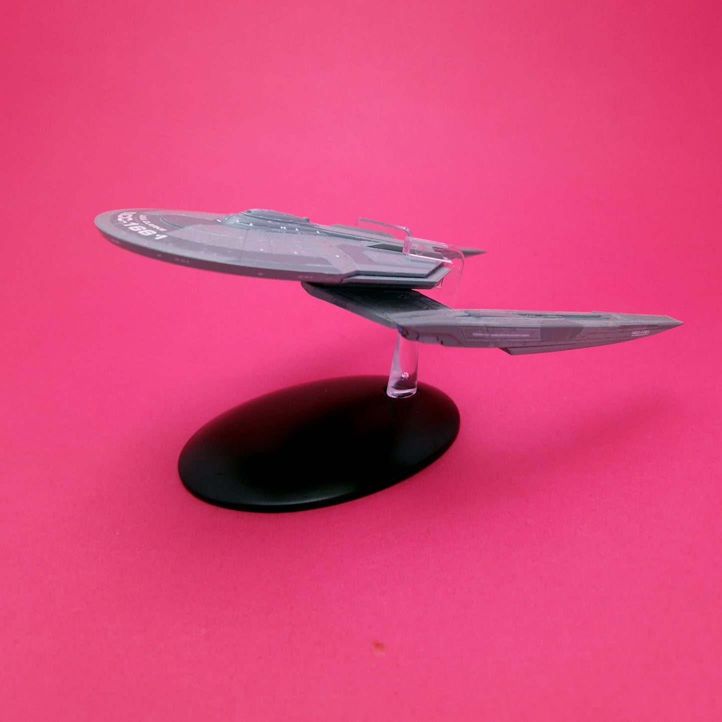 STAR TREK ☆ U.S.S CLARKE NCC-1661 #9 Discovery Starships Collection ☆ Eaglemoss XL