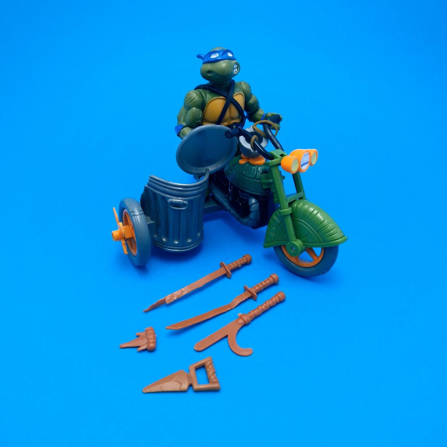 TEENAGE MUTANT NINJA TURTLES ☆ TURTLECYCLE LEONARDO Vintage Action Figure vehicle ☆ Loose