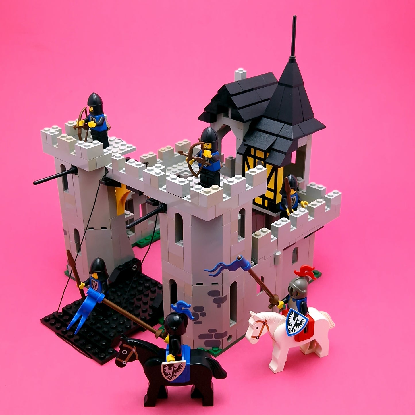 LEGO ☆ 6074 BLACK FALCONS FORTRESS CASTLE KNIGHTS BOXED Mini Figure ☆ Instructions 80s