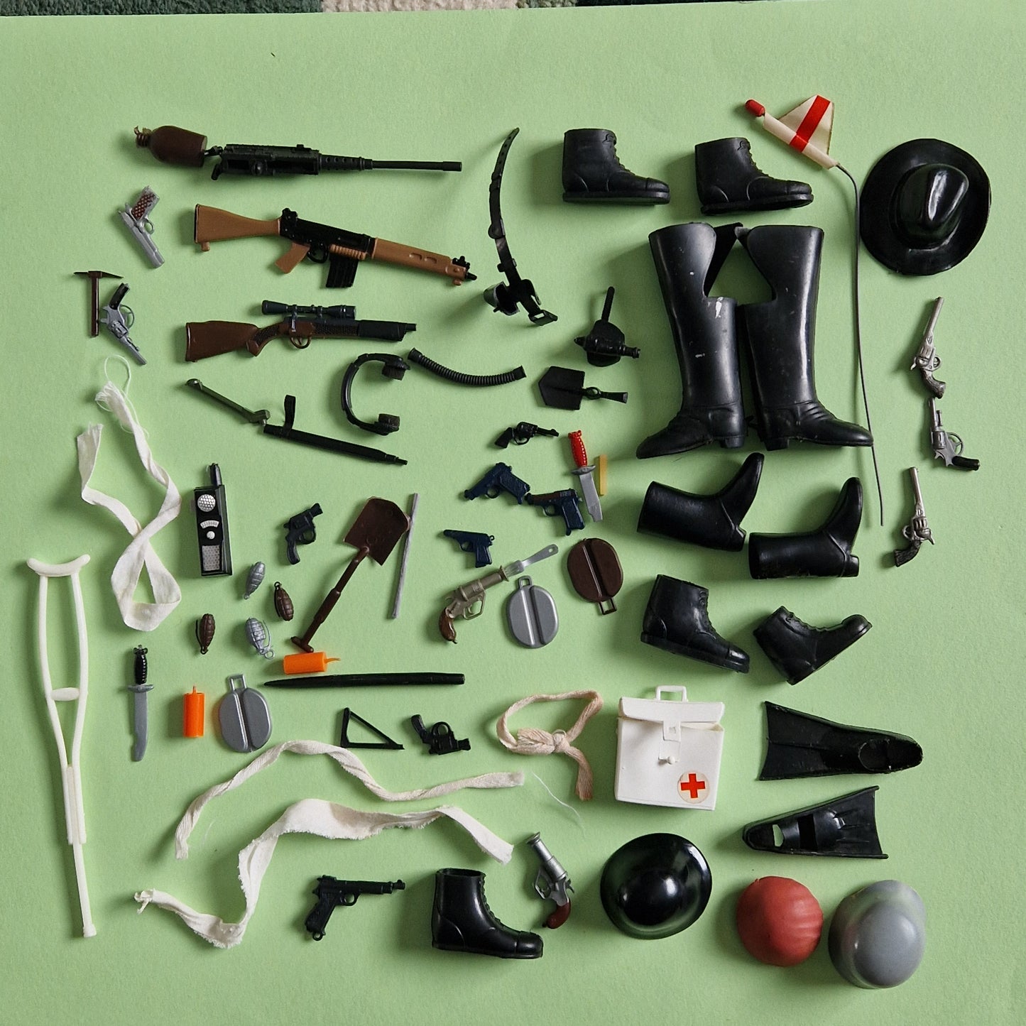 ACTION MAN ☆ FIGURE CLOTHES ACCESSORIES Uniform parts 70's 80's 100+ Items ☆ Vintage PALITOY Loose