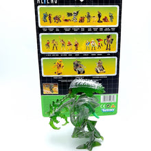 Load image into Gallery viewer, ALIENS ☆ MANTIS ALIEN Vintage Action Figure Backing Card ☆ Loose 90s Kenner

