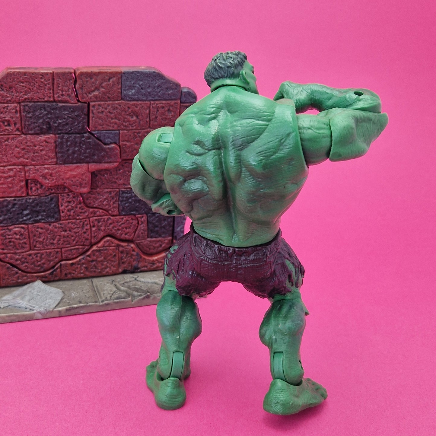 HULK MOVIE ☆ TWIST N SLAM Collapsible Brick Wall Figure ☆ Marvel Toybiz Original 2003