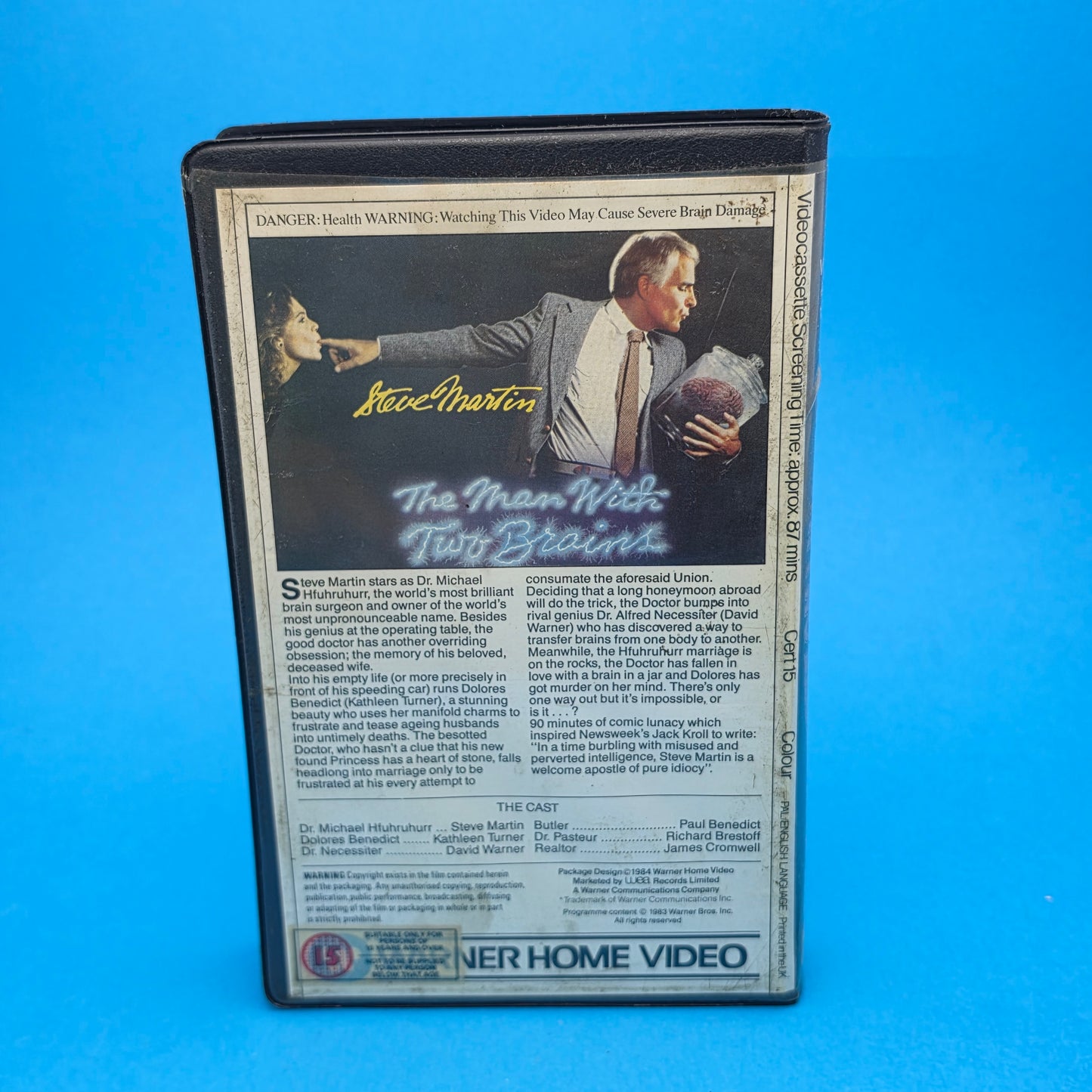 VHS Video ☆ THE MAN WITH TWO BRAINS ☆ 15 Cert Clam shell Big Warner Home Videol Vintage