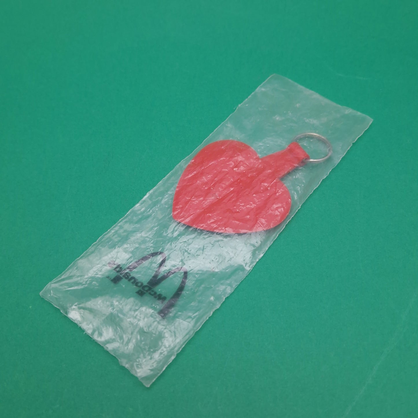 MCDONALDS ☆ VALENTINES DAY Golden Arch HEART KEYCHAIN Key Ring ☆ 90s Happy Meal