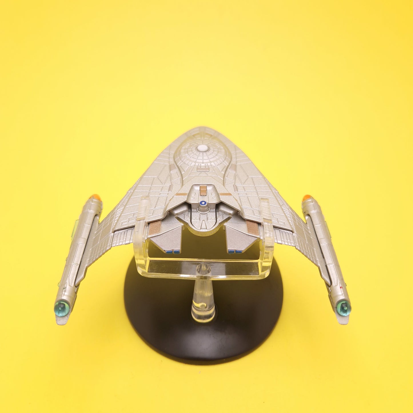 STAR TREK ☆ WARP DELTA #82 United Earth Starfleet Starships Collection ☆ Eaglemoss