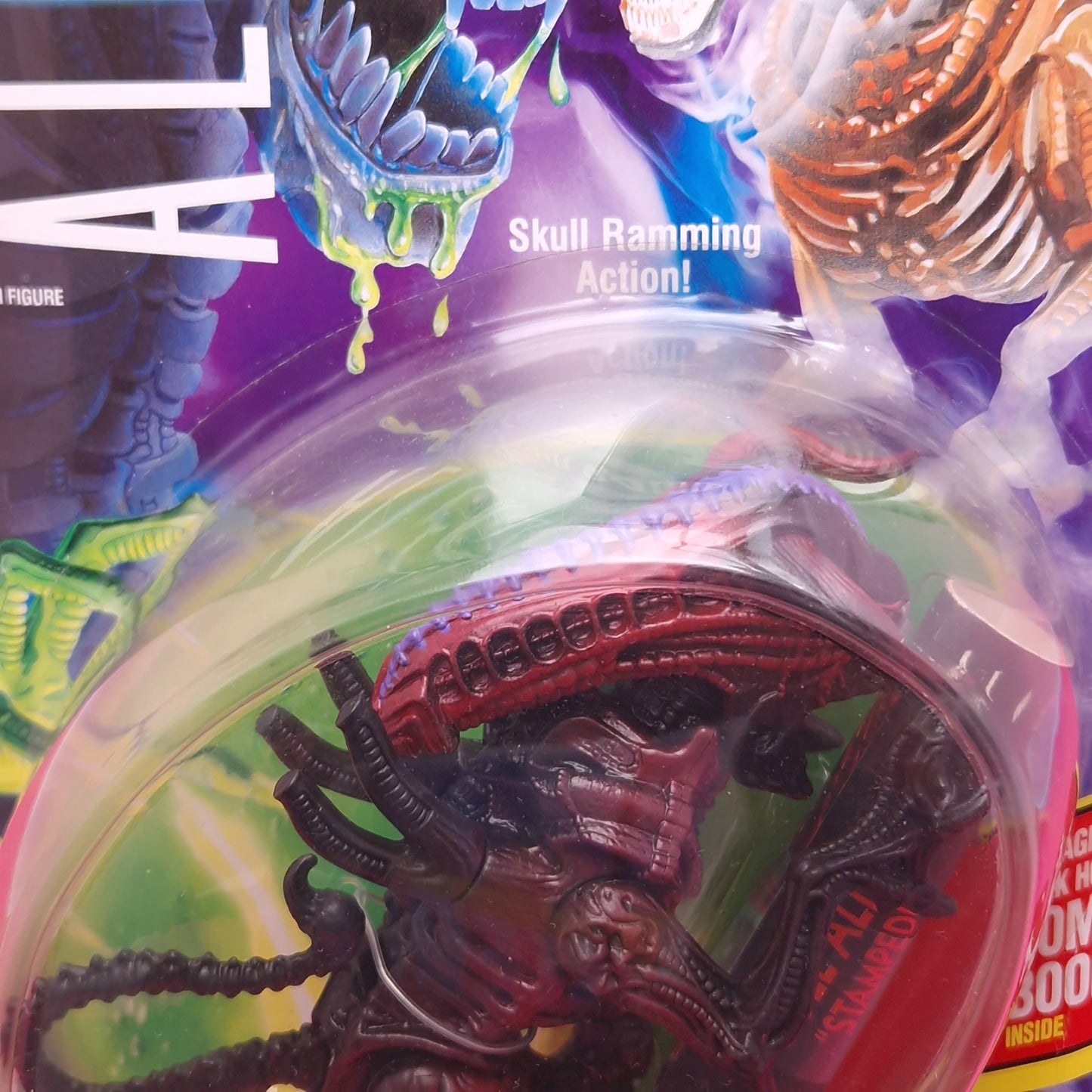 ALIENS BULL ALIEN Vintage Figure ☆ Sealed MOC Carded 90s Kenner Original