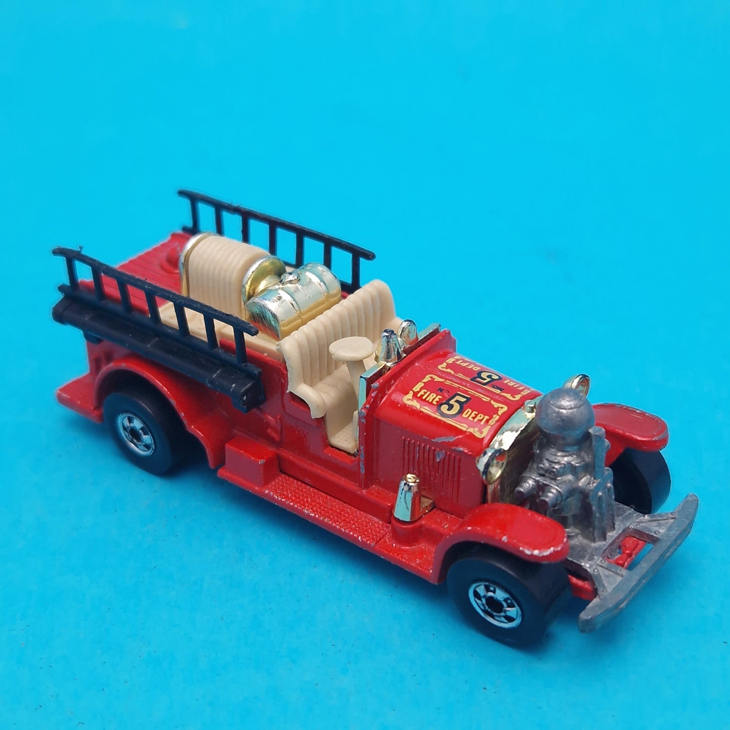 HOTWHEELS ☆ FIREENGINE 1980 Car Vehicle Old number 5 ☆ Diecast Car Vintage