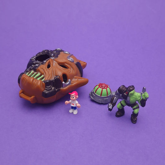 MIGHTY MAX ☆ SKULL WARRIOR Horror Heads Vintage Figure Playset ☆ Complete