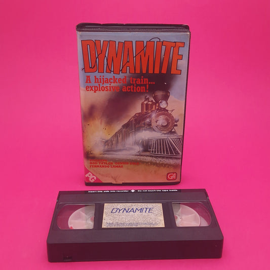 VHS Video ☆ DYNAMITE AKA BEARCATS! Powderkeg ☆ 1971 70s Clamshell Vintage PG Rod Taylor