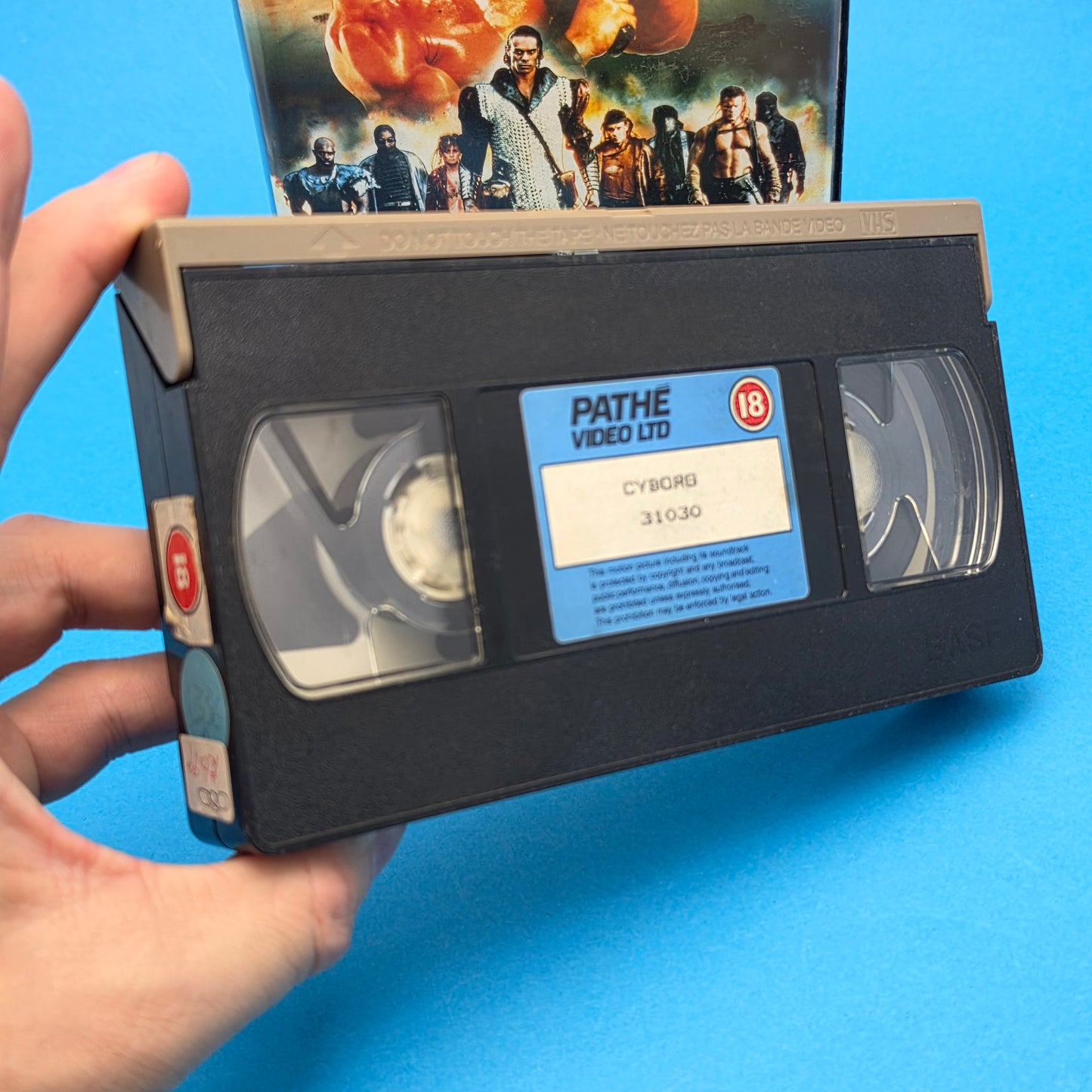 VHS Video ☆ CYBORG Van Damme 18 Cert Big Box Ex-Rental Vintage Tape