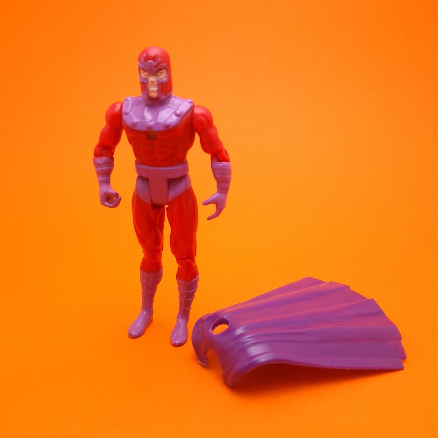 MARVEL X-MEN ☆ MAGNETO Action Figure ☆ Vintage Toybiz Original Loose 90s