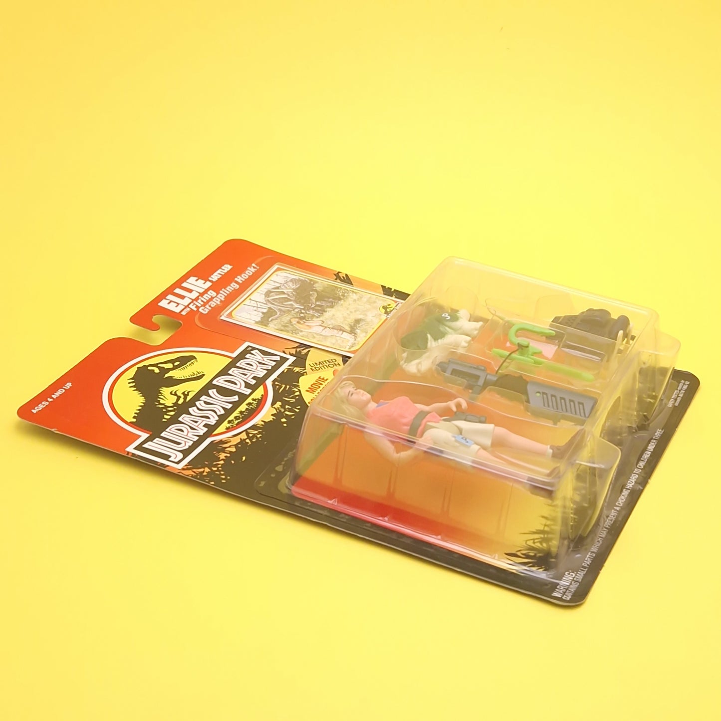 JURASSIC PARK ☆ ELLIE SATTLER JURASSIC PARK Vintage Figure ☆ Sealed MOC World Carded