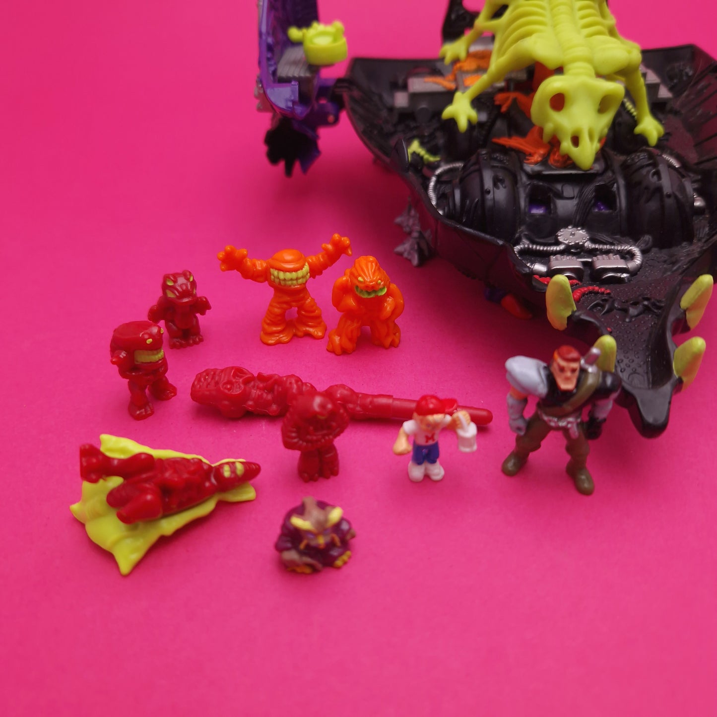 MIGHTY MAX ☆ Defies the Dread Star TERROR TALONS Vintage Playset ☆ Loose