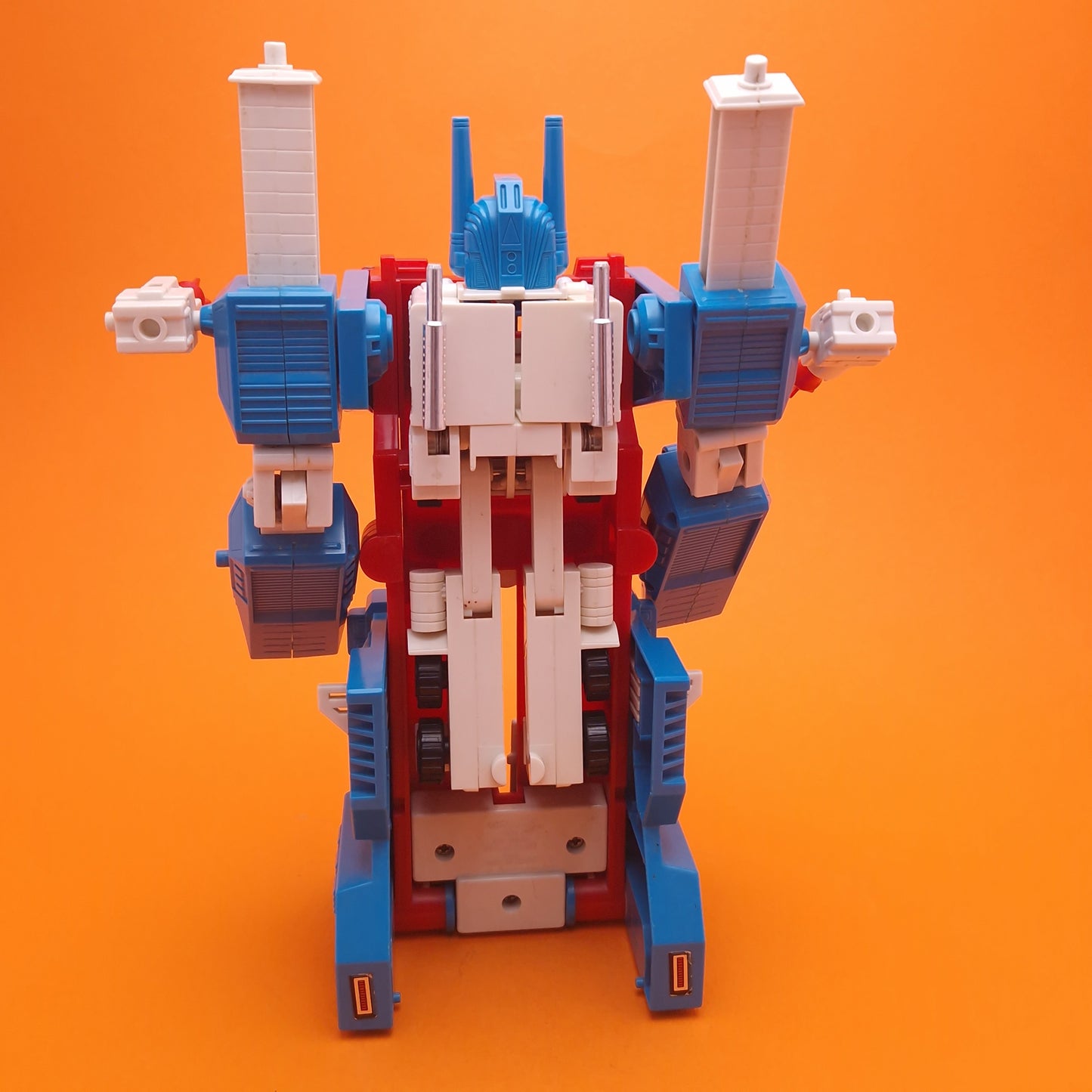 TRANSFORMERS G1 ☆ ULTRA MAGNUS Autobot Truck Figures ☆ 1986 Robot Vintage Hasbro