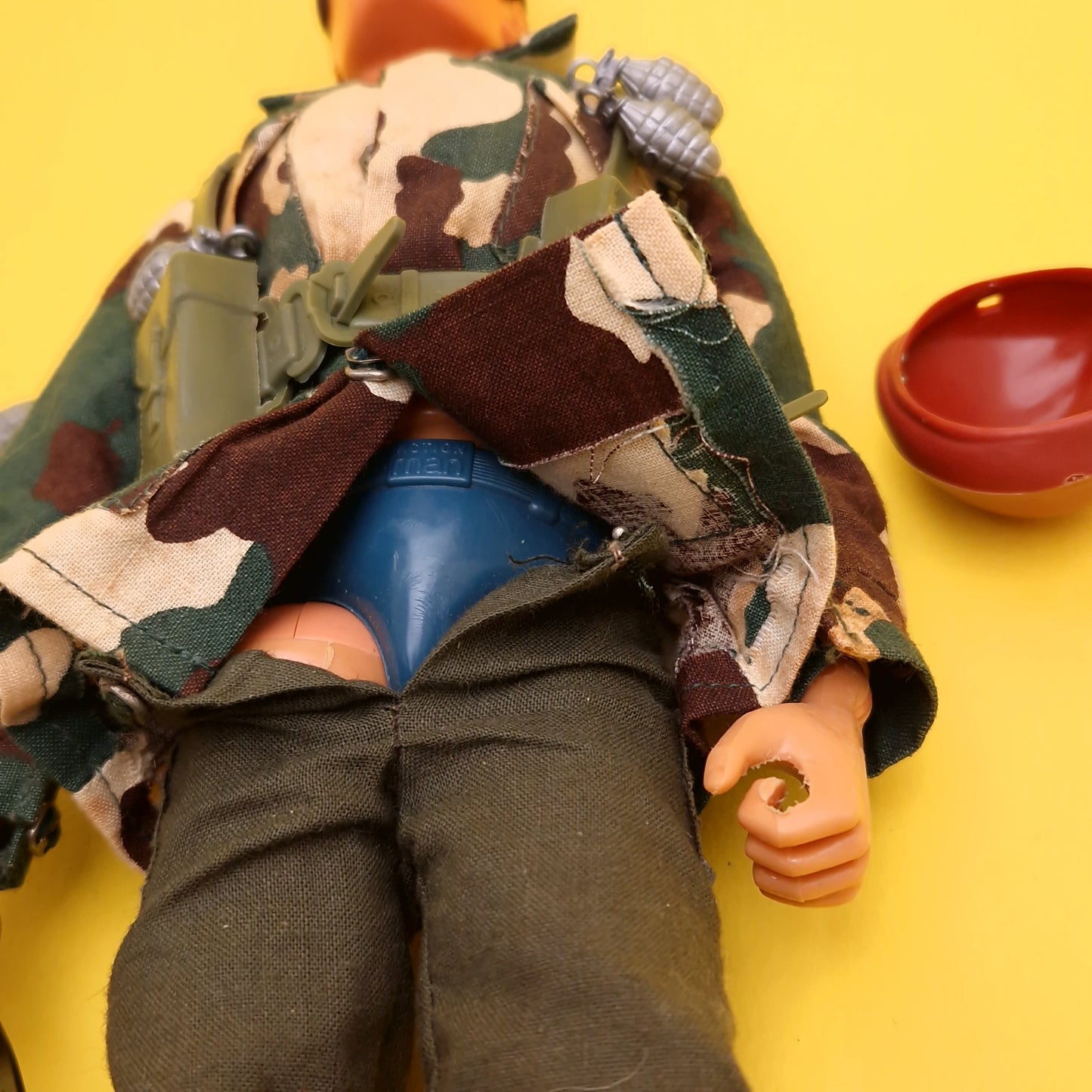 ACTION MAN ☆ PARACHUTE REGIMENT 34416 Uniform & Eagle Eye Figure 80's ☆ Vintage PALITOY Loose