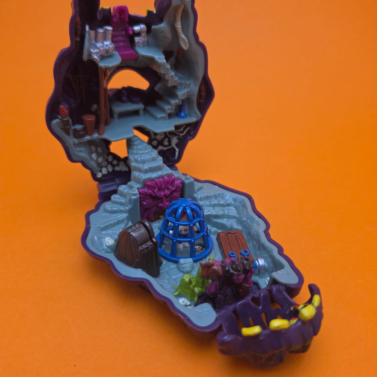MIGHTY MAX ☆ OUTWITS CYCLOPS Doom Zones Figure Playset ☆ Vintage Complete