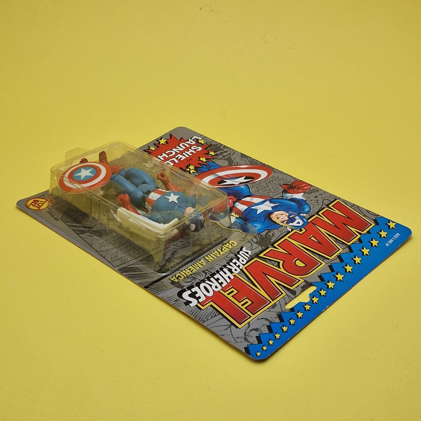 MARVEL SUPER HEROES ☆ CAPTAIN AMERICA Vintage Action Figure ☆ 1st Edition Carded Toybiz 90s