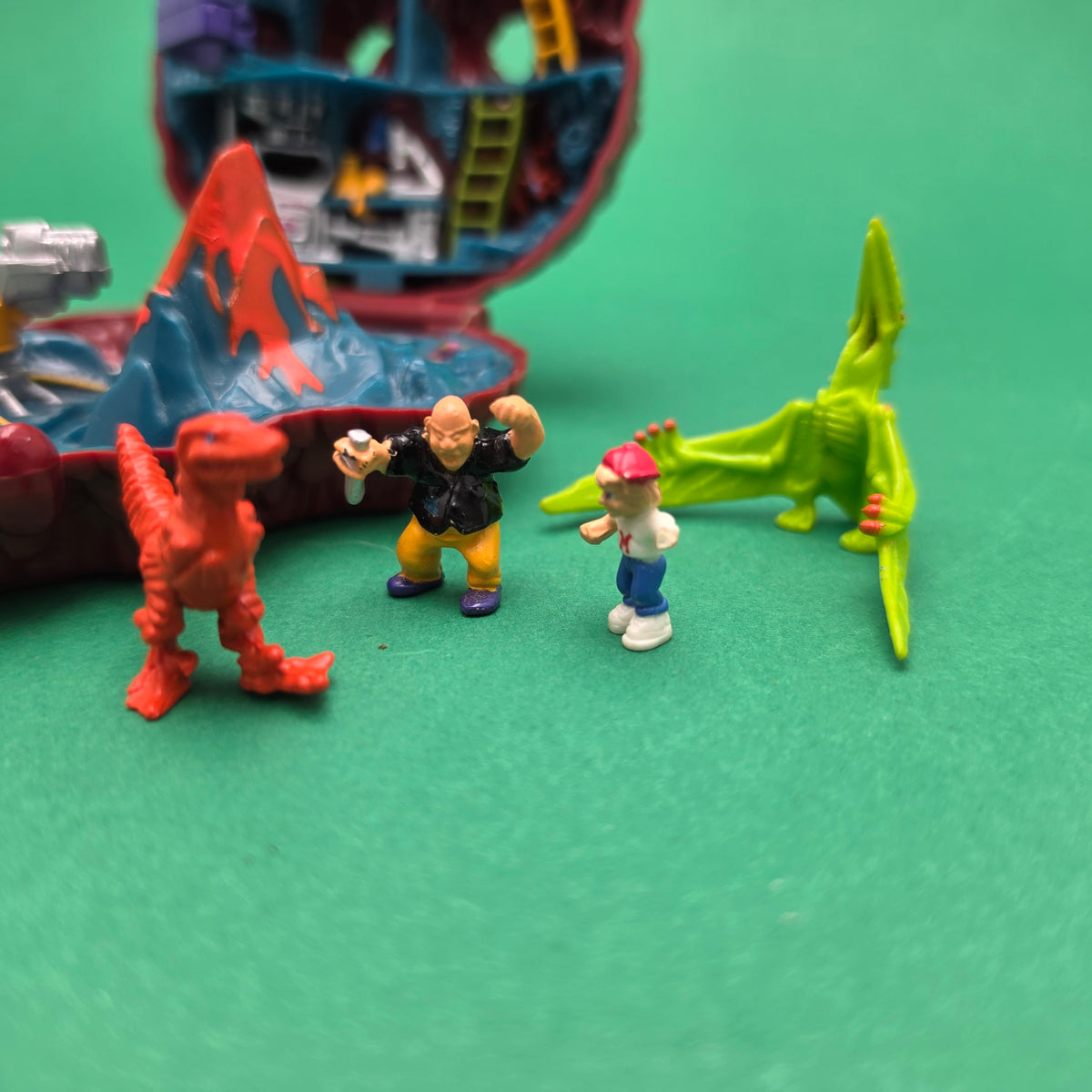 MIGHTY MAX ☆ DINO LAB Blows Up Mutasaurus Doom Zones Figure Playset ☆ Vintage Complete