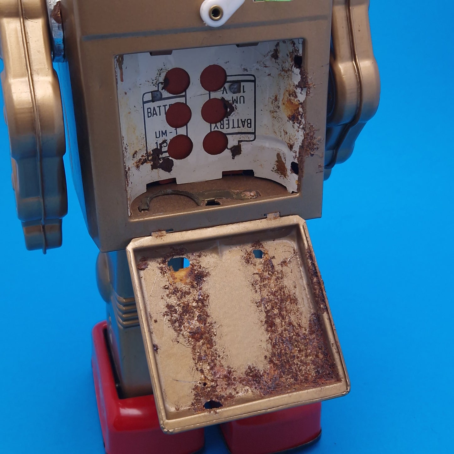HORIKAWA JAPAN ☆ ATTACKING MARTIAN ROBOT Tin Battery Operated GOLD Space Figure ☆ Vintage BOXED Original 1960s