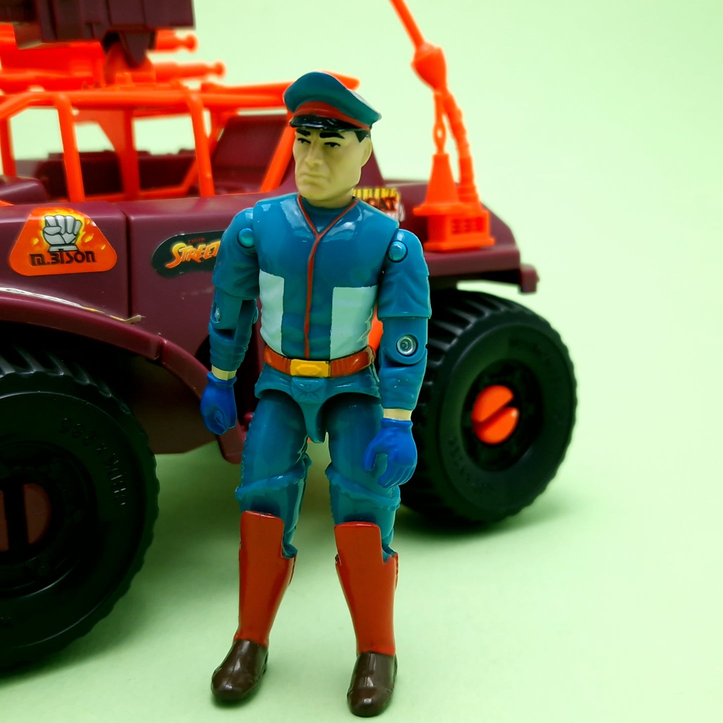 G.I.JOE ☆ STREET FIGHTER 2 M. BISON CRIMSON CRUISER Vehicle Figure ☆ Hasbro 1993