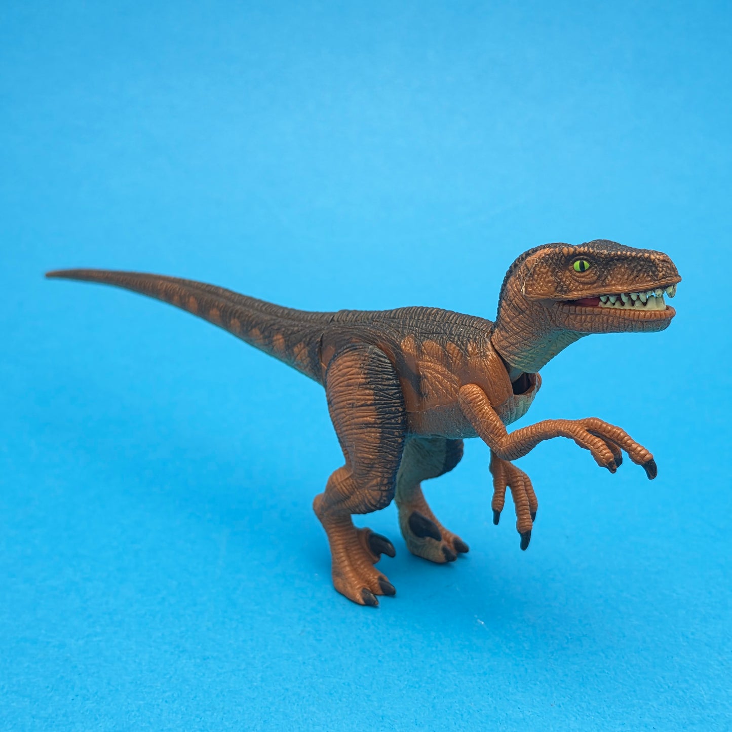JURASSIC PARK ☆ VELOCIRAPTOR DINOSAUR Vintage Figure ☆ 1993 Loose World