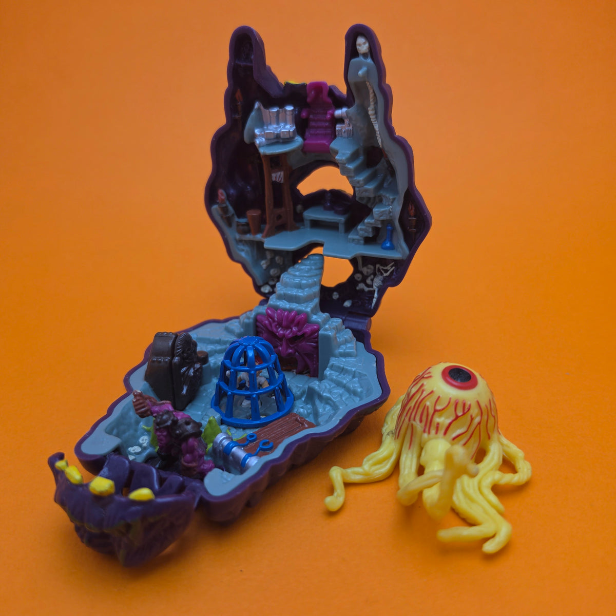 MIGHTY MAX ☆ OUTWITS CYCLOPS Doom Zones Figure Playset ☆ Vintage Complete